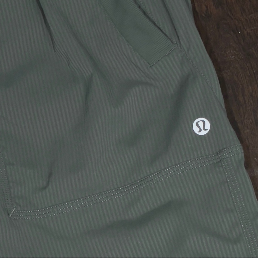 LULULEMON Dark Forest Dance Studio Mid Rise Jogger Size 4 - Picture 6 of 7